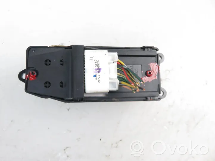 Toyota Corolla E120 E130 Electric window control switch 