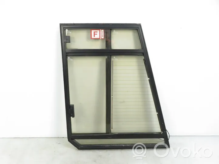 Mercedes-Benz T2 Front door window/glass frame 