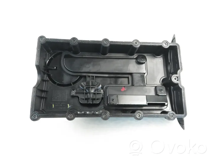 Volkswagen Touran I Rocker cam cover 03G103475