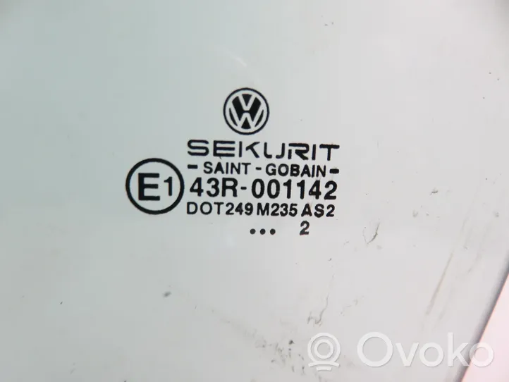 Volkswagen Polo IV 9N3 Pagrindinis priekinių durų stiklas (keturdurio) 