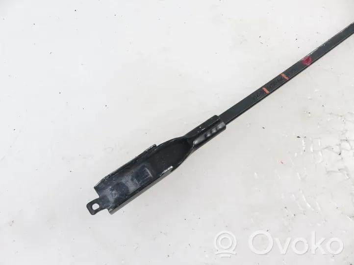 BMW X1 E84 Front wiper blade arm 