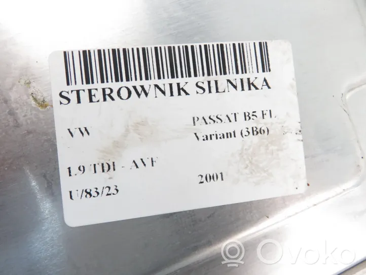 Volkswagen PASSAT B5.5 Sterownik / Moduł ECU 0281010701