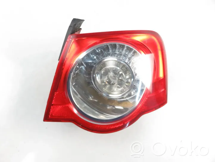 Volkswagen PASSAT B6 Lampa tylna 