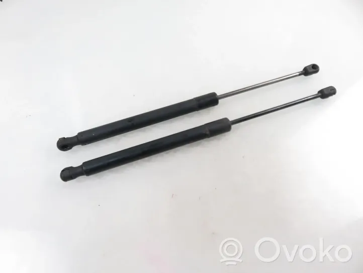 Volkswagen Golf V Support de levage de hayon 