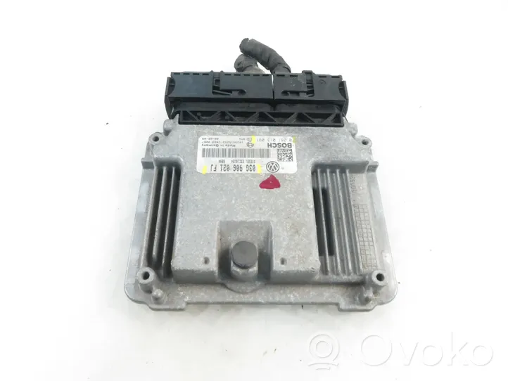 Volkswagen Golf Plus Calculateur moteur ECU 0281013091