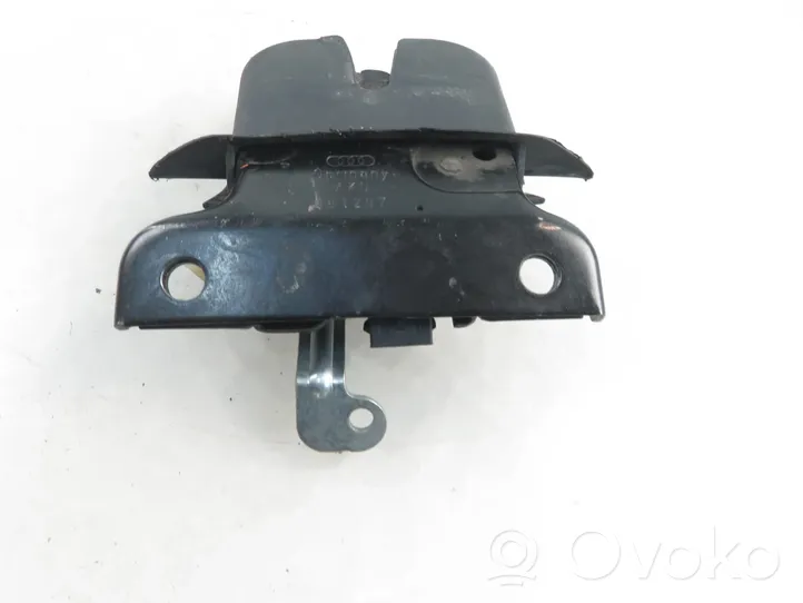 Audi A4 S4 B5 8D Blocco/chiusura/serratura del portellone posteriore/bagagliaio 