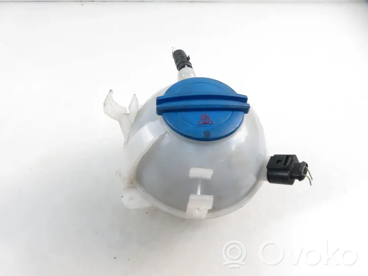 Audi A3 S3 8P Coolant expansion tank/reservoir 