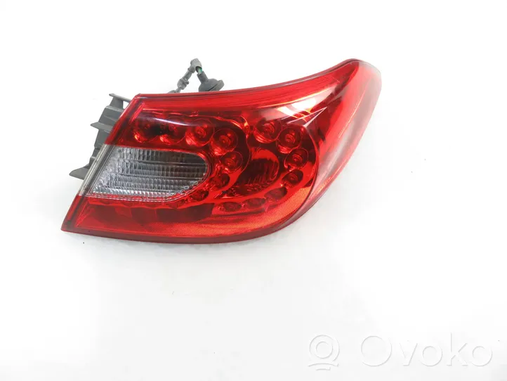 Infiniti M Rear/tail lights 