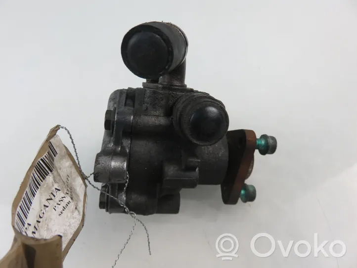 Volkswagen PASSAT B5.5 Power steering pump 