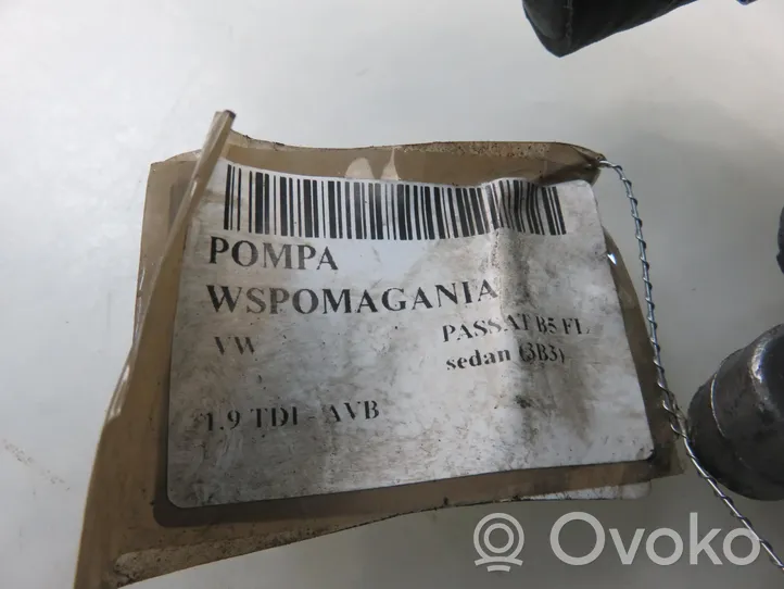 Volkswagen PASSAT B5.5 Pompa wspomagania układu kierowniczego 