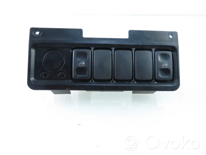 Volkswagen Polo III 6N 6N2 6NF Electric window control switch 