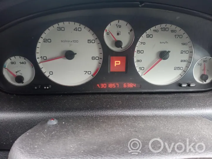 Peugeot 607 Compteur de vitesse tableau de bord 