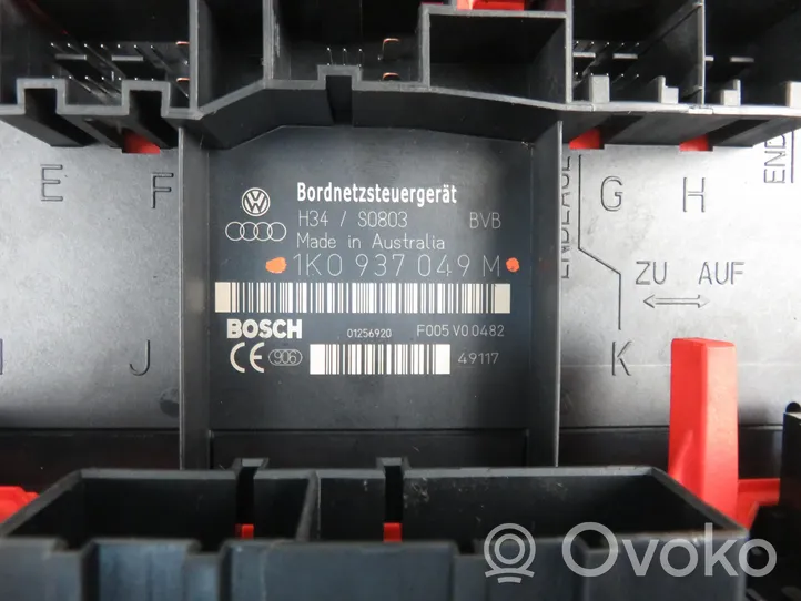 Volkswagen Touran I Central body control module 