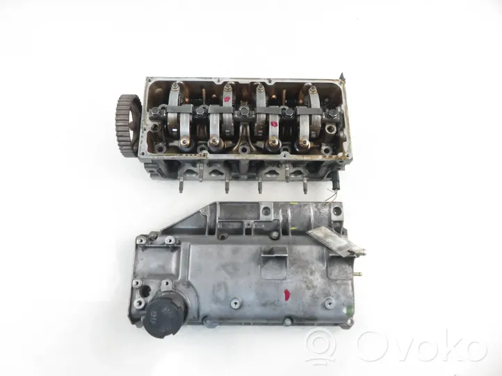 Renault Clio II Engine head 