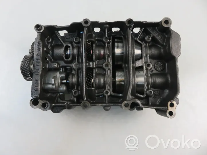 Volkswagen PASSAT B6 Altra parte del motore 03G115105C