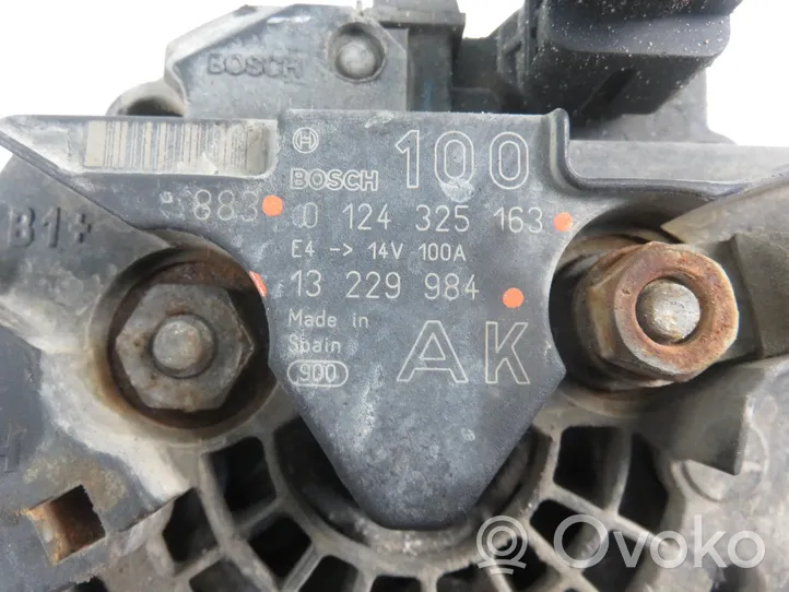 Opel Zafira B Alternador 13229984