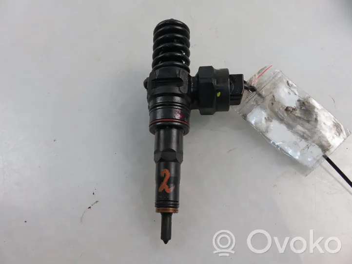 Volkswagen PASSAT B5 Injecteur de carburant 