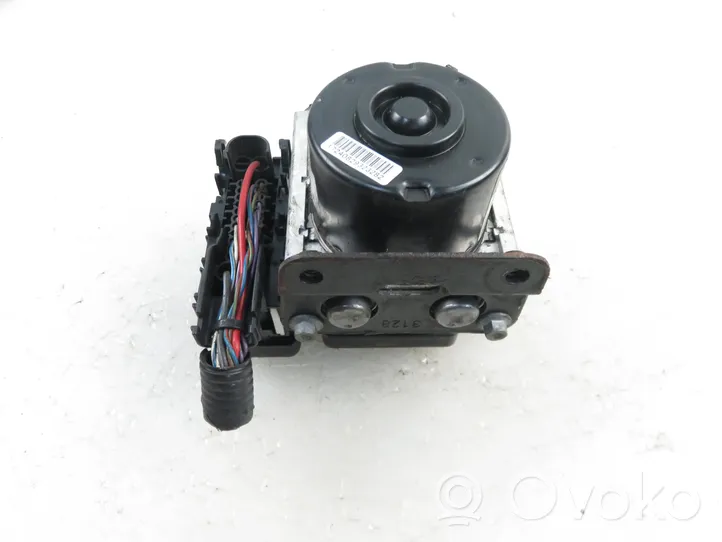 Ford Fiesta ABS-pumppu 06210955813