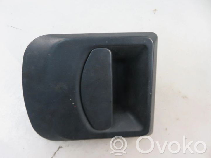 14525 Iveco Daily 3rd gen Front door exterior handle, 19.48 € | RRR