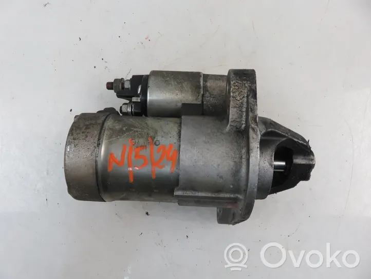 Opel Astra J Starter motor 