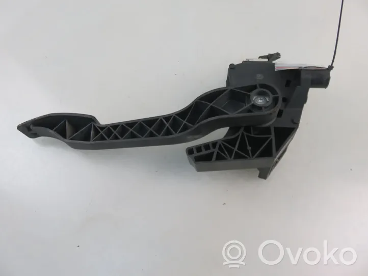 Opel Tigra B Accelerator throttle pedal 