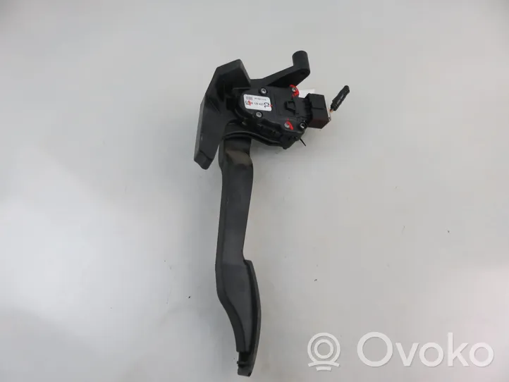 Opel Tigra B Accelerator throttle pedal 