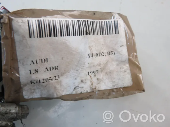 Audi A4 S4 B5 8D Wtryskiwacze LPG / Komplet ACW014