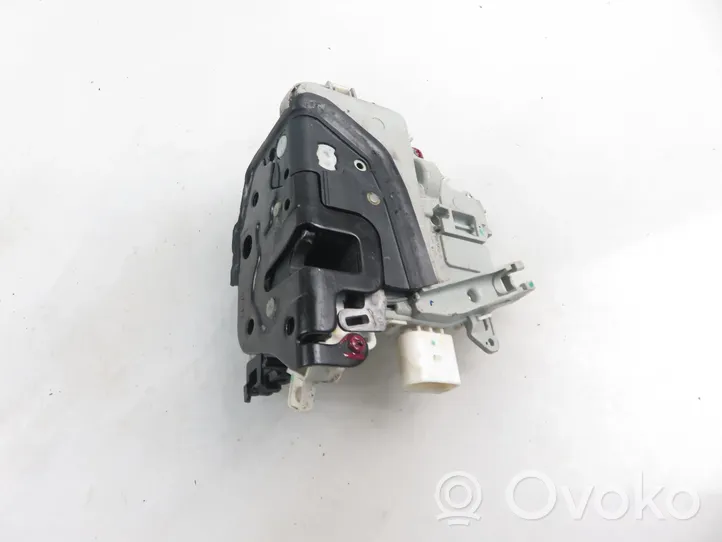 Audi A4 S4 B8 8K Etuoven lukko 