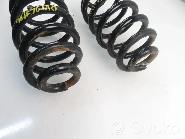 Audi A4 S4 B7 8E 8H Rear coil spring 