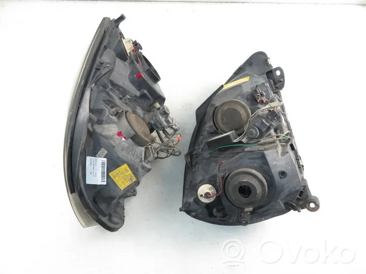 Renault Clio II Lampy przednie / Komplet 