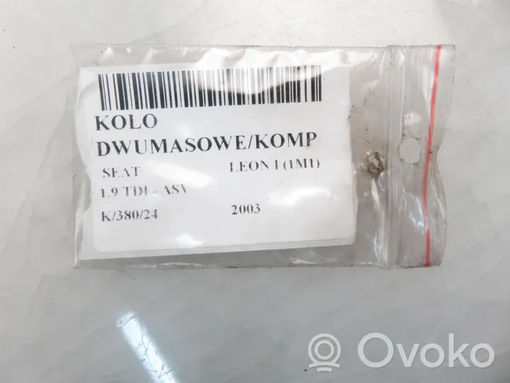 Seat Leon (1M) Koło dwumasowe 038141031K