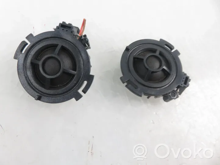 Audi A8 S8 D3 4E Haut-parleur de porte avant 4E0035411H