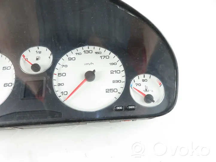 Peugeot 607 Compteur de vitesse tableau de bord 110008883020