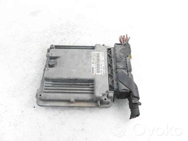 Alfa Romeo GT Calculateur moteur ECU 00551950240