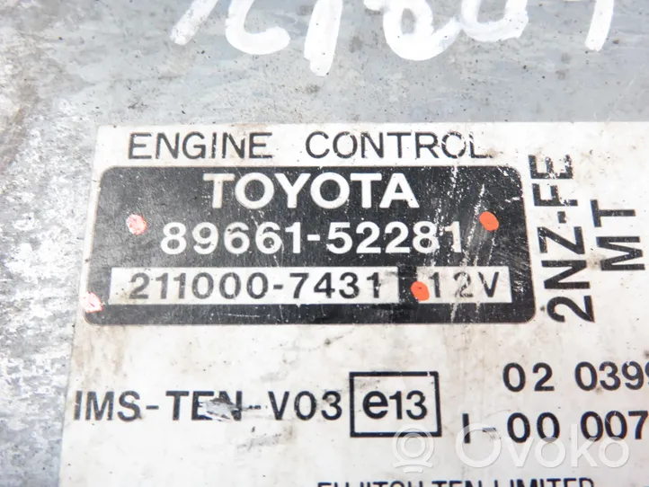 Toyota Yaris Verso Centralina/modulo del motore 2110007431