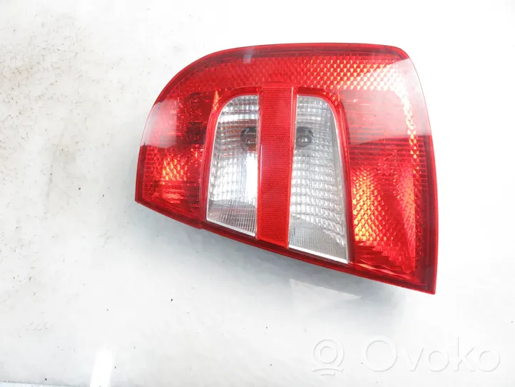 Skoda Fabia Mk1 (6Y) Luci posteriori 6Y6945112B