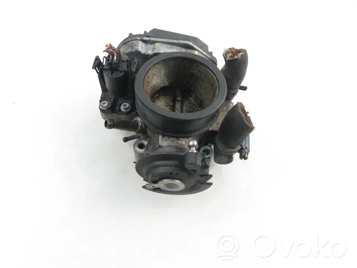 Audi A4 S4 B5 8D Throttle body valve 