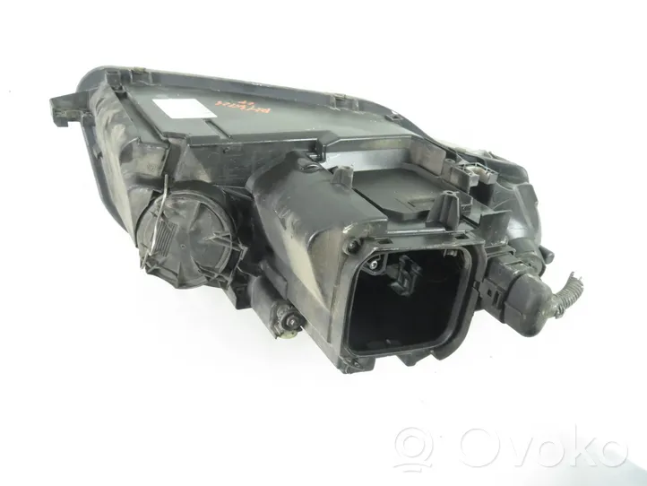 Audi A3 S3 8P Lampa przednia 8P0941003A