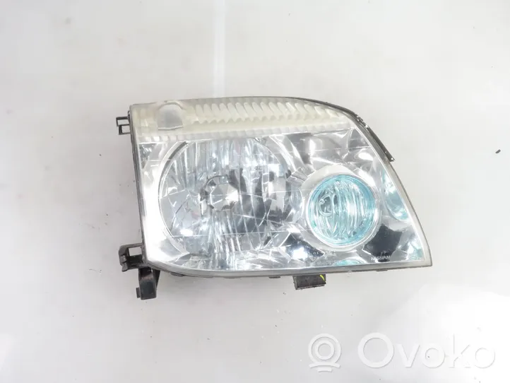 Nissan X-Trail T30 Headlight/headlamp 