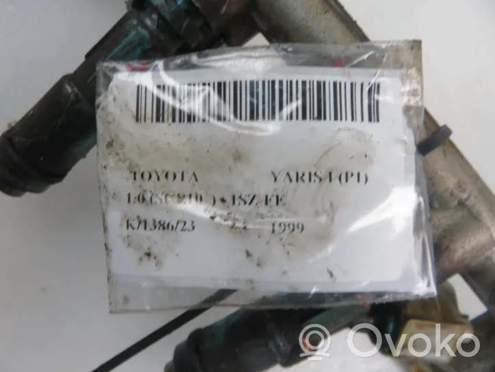 Toyota Yaris Tuyau de conduite principale de carburant 