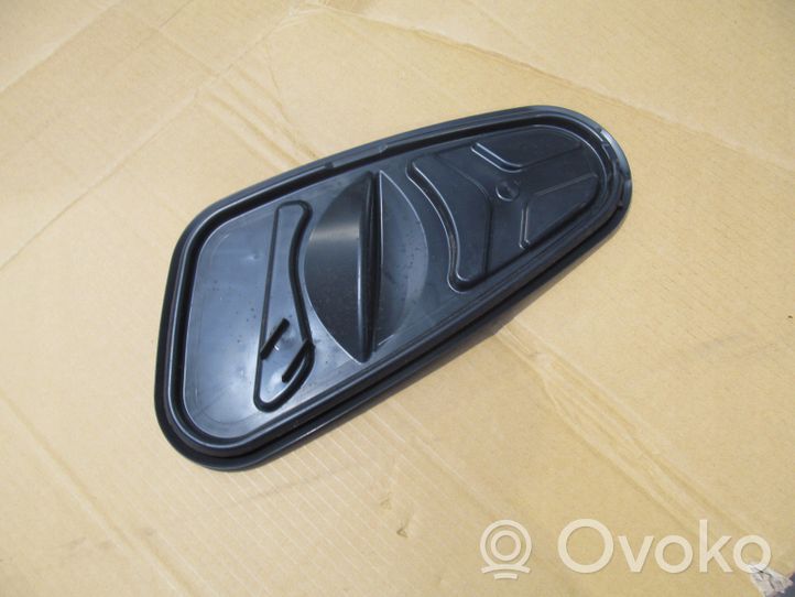 Volkswagen Touran III Autres éléments de garniture de porte arrière 5TA839916B