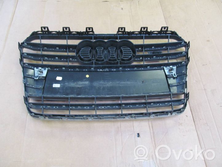 Audi S5 Facelift Grille calandre supérieure de pare-chocs avant 8T0853651M