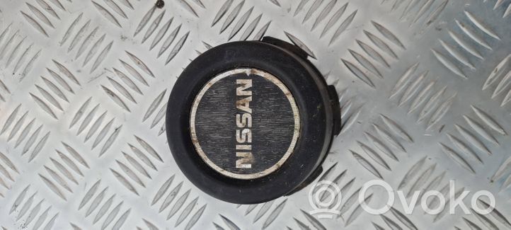 Nissan Terrano R16-pölykapseli 