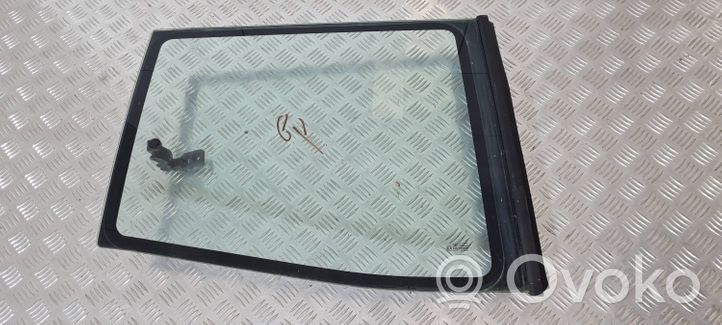 Nissan Terrano Rear side window/glass 