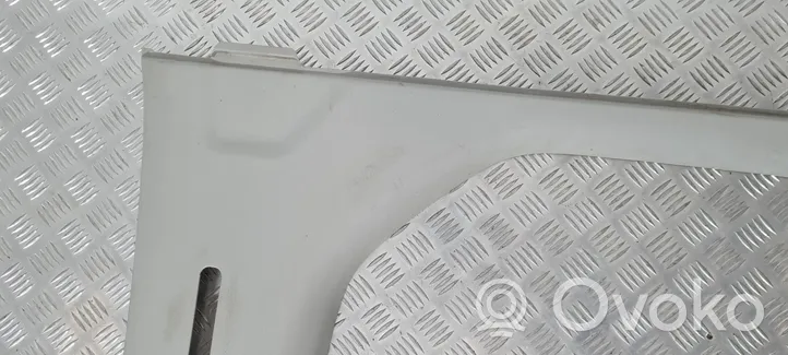Suzuki Jimny Takaluukun/tavaratilan sivuverhoilu 