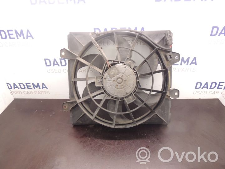 Toyota Avensis T220 Elektrisks radiatoru ventilators 3135103199