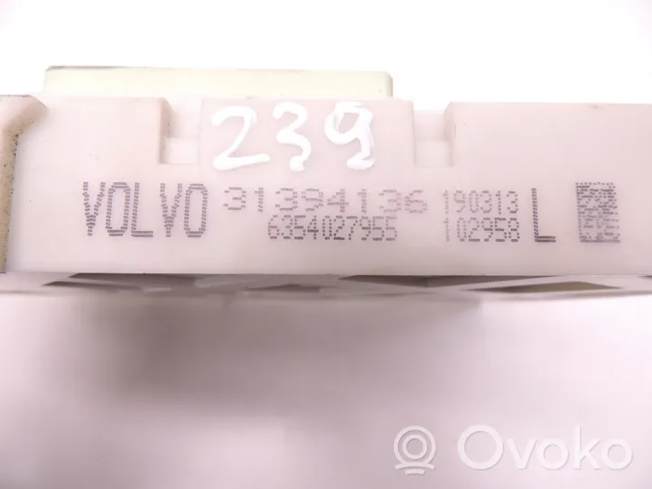 Volvo V40 Module de fusibles 31394136