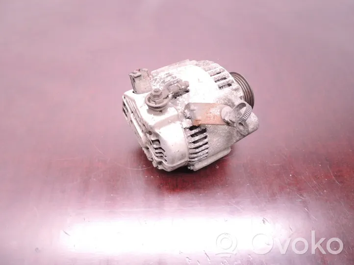 Toyota Yaris Generatore/alternatore 2706033030