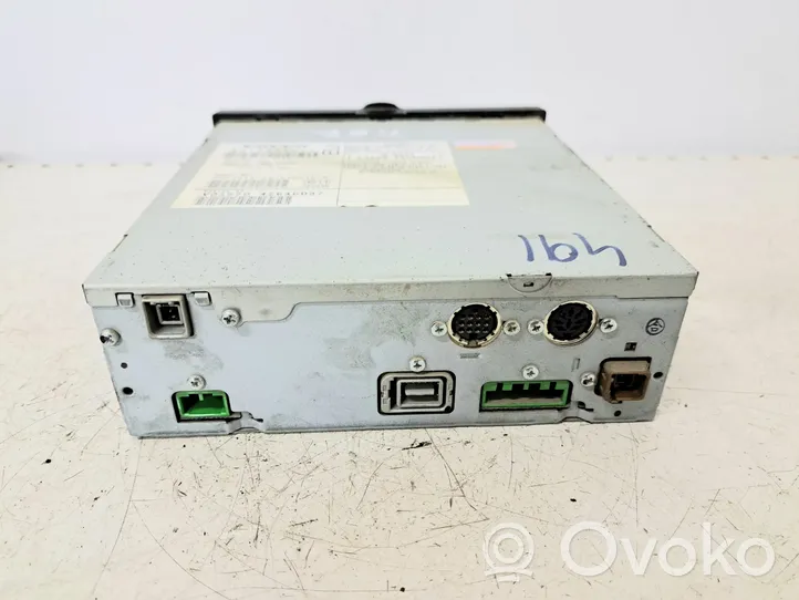 Volvo V70 Navigaatioyksikkö CD/DVD-soitin 307326531