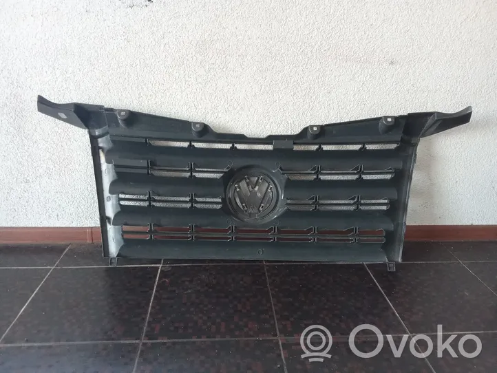 Volkswagen Crafter Griglia anteriore HVW9068800085
